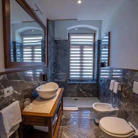 Hotel Villa Permet 4*