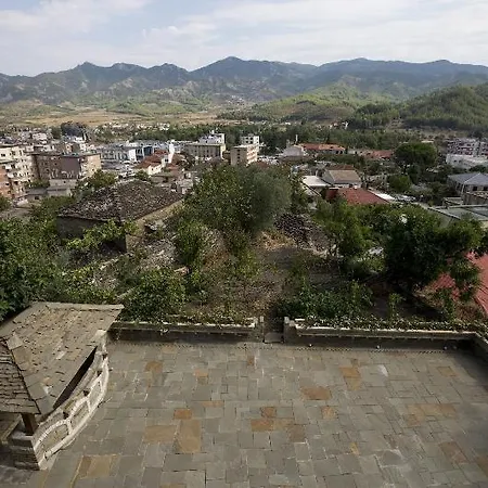 Hotel Villa Permet 4*
