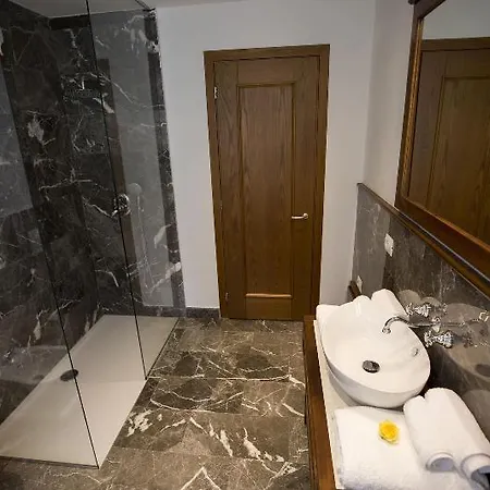 Villa Permet 4*