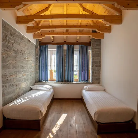 Hotel Villa Permet