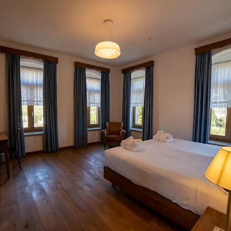 Hotel Villa Permet