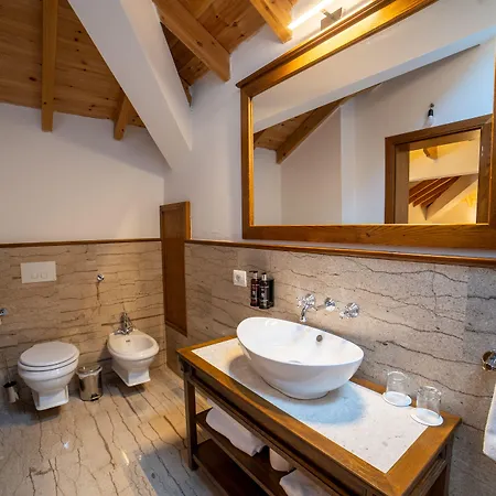 Villa Permet فندق