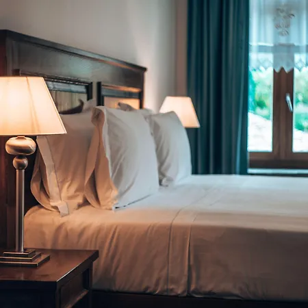 Villa Permet ホテル 4*