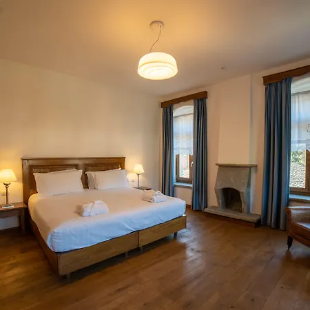 Villa Permet מלון 4*
