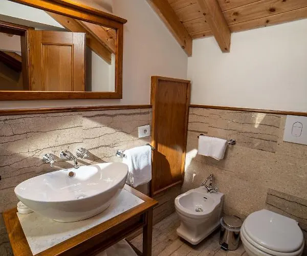 Villa Permet ホテル 4*