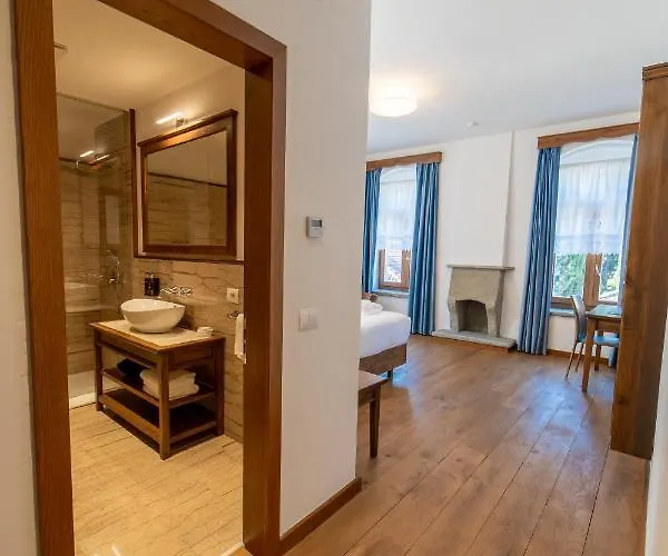 Villa Permet ホテル Përmet