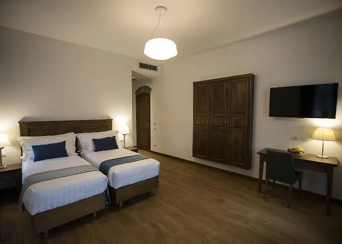 Villa Permet 酒店 4*